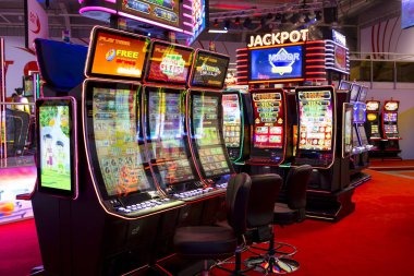 sabangbet esports betting interface showing Mobile Legends and Free Fire match odds